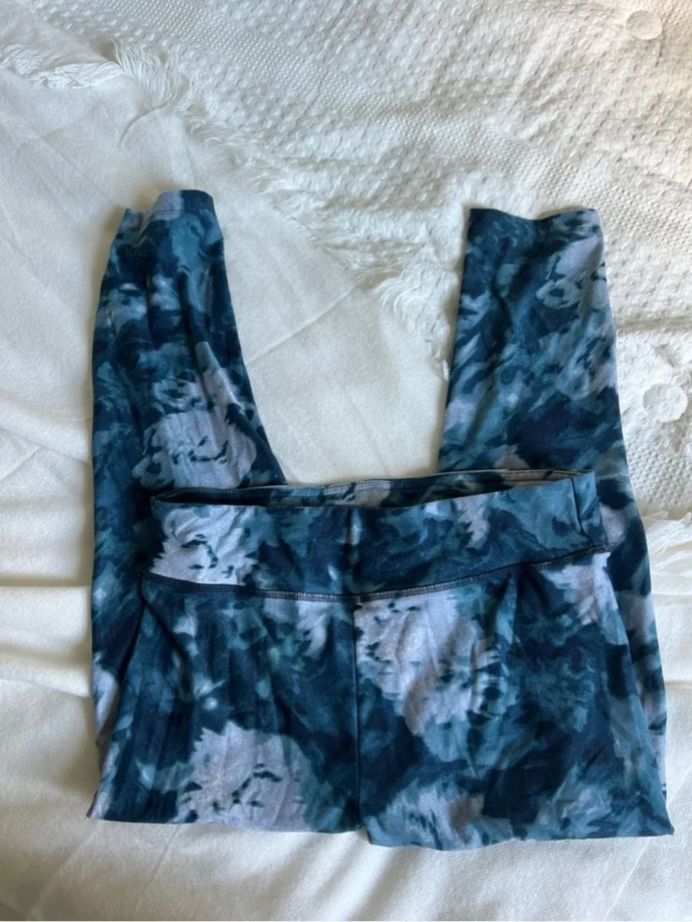 Bundle of 6 clothing pieces - Picture 7 of 7